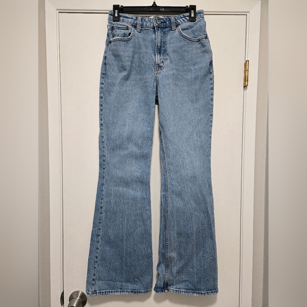 Abercrombie & Fitch Curvy Love Jeans